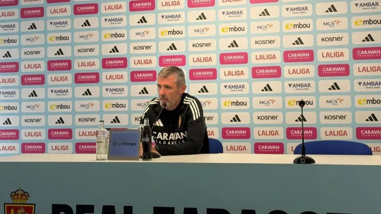 🗣️ “Soy el entrenador del Real Zaragoza”: Emilio Larraz impone carácter en su primera rueda de prensa