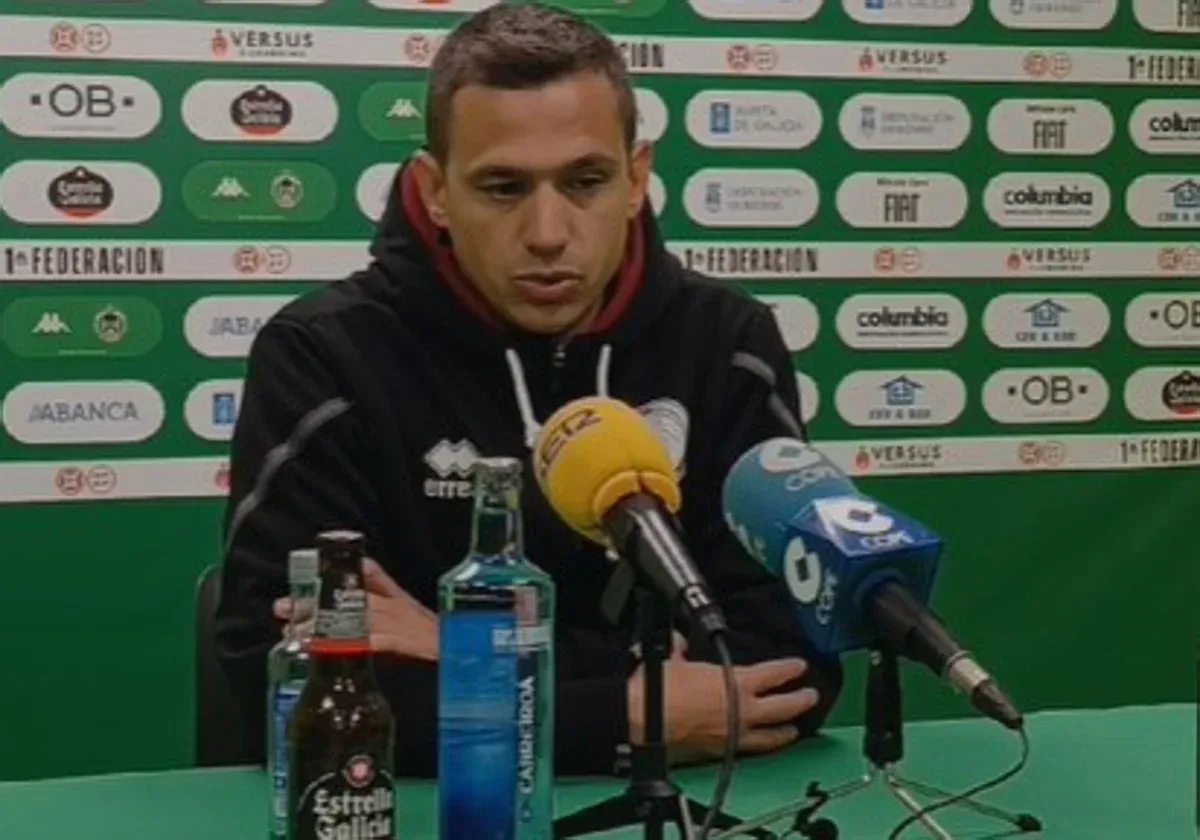 💬 Dani Llácer explota tras el triunfo: “¡Mis jugadores hicieron una salvajada de partido!” 🔥⚽