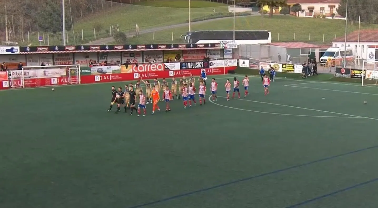 El Pontevedra suma un punto en un partido gris ante el Llanera (0-0)