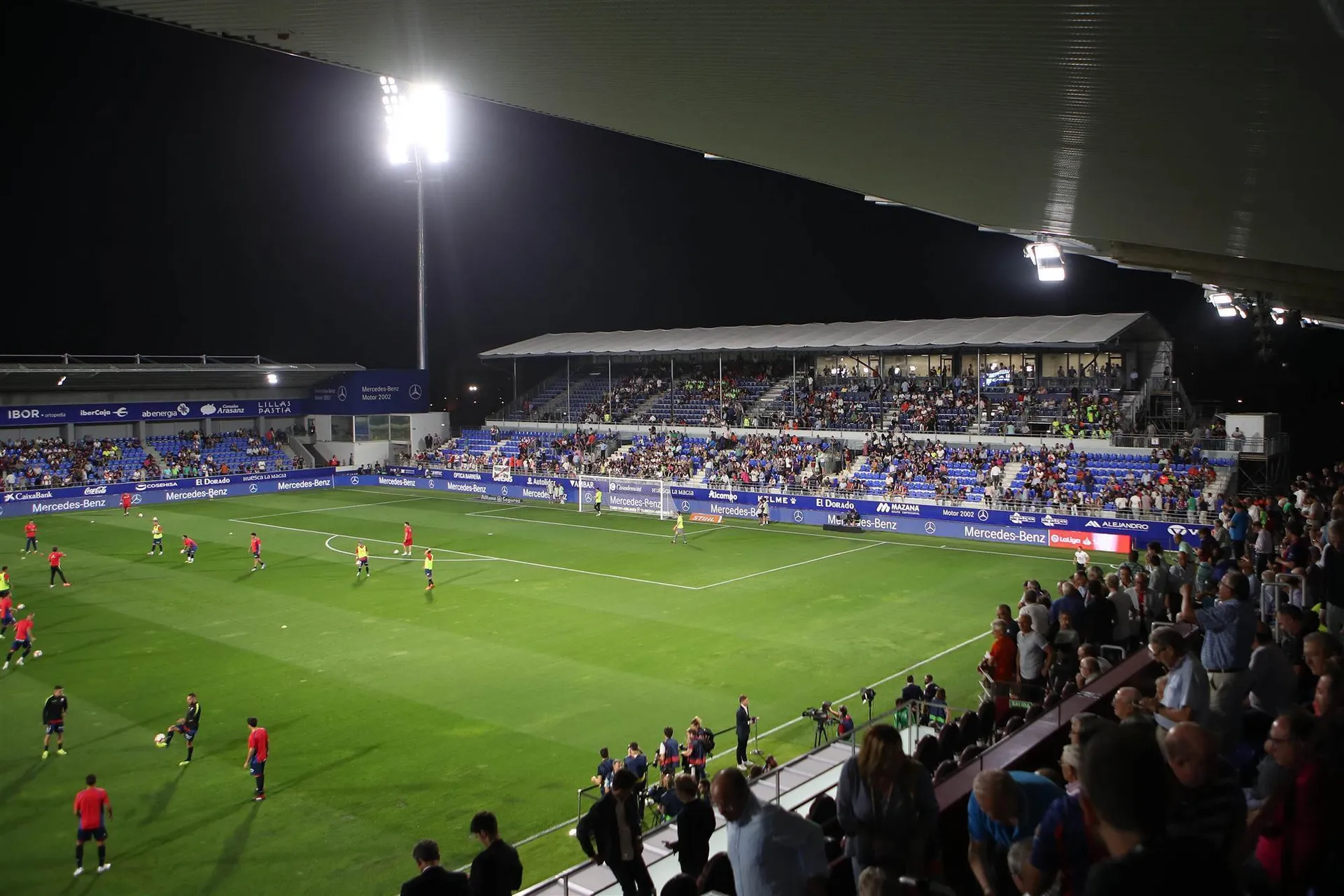 El Racing de Ferrol se hunde en Huesca y sigue sin levantar cabeza