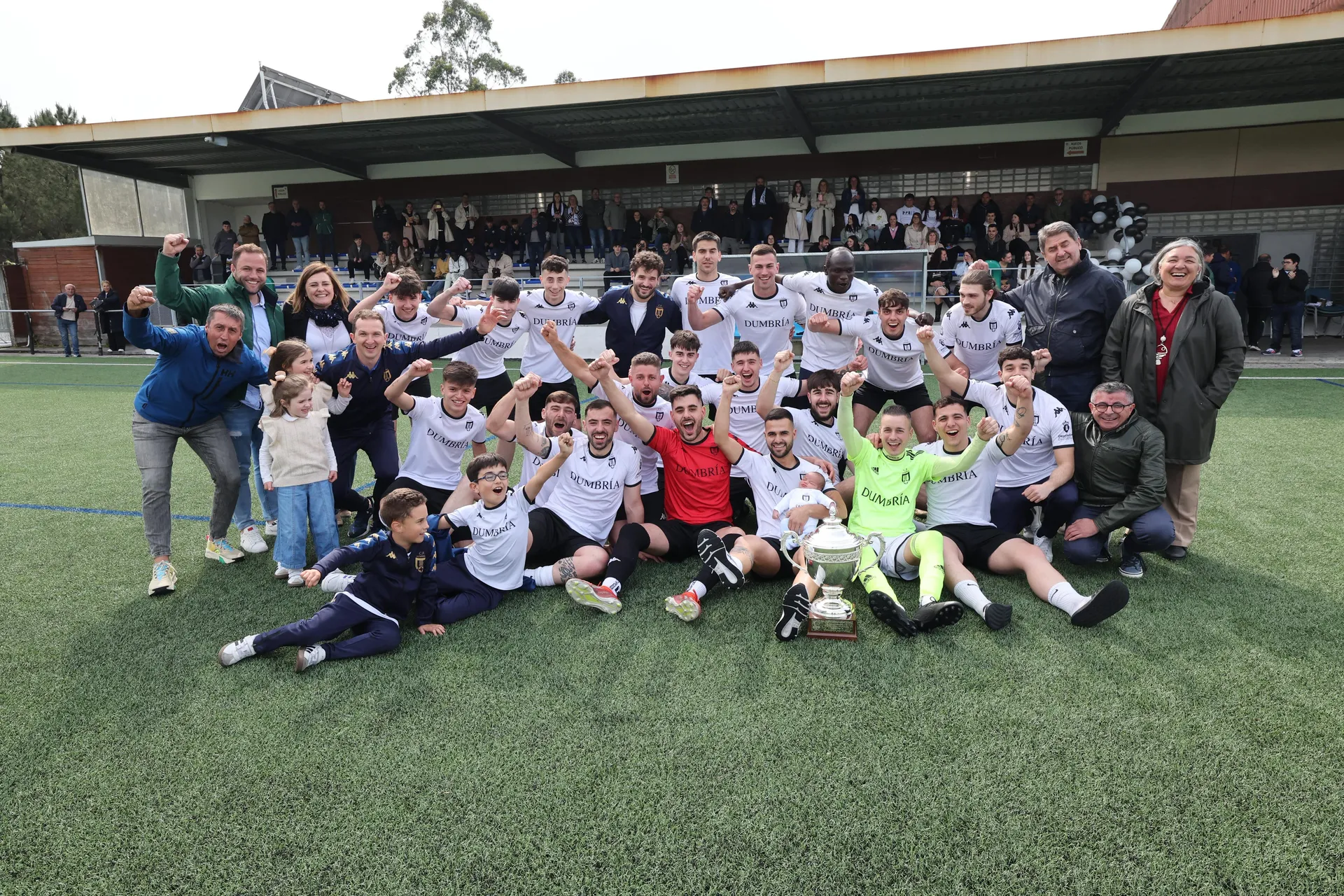 Preferente gana nuevos inquilinos: seis clubes sellan su ascenso desde la Primera Galicia