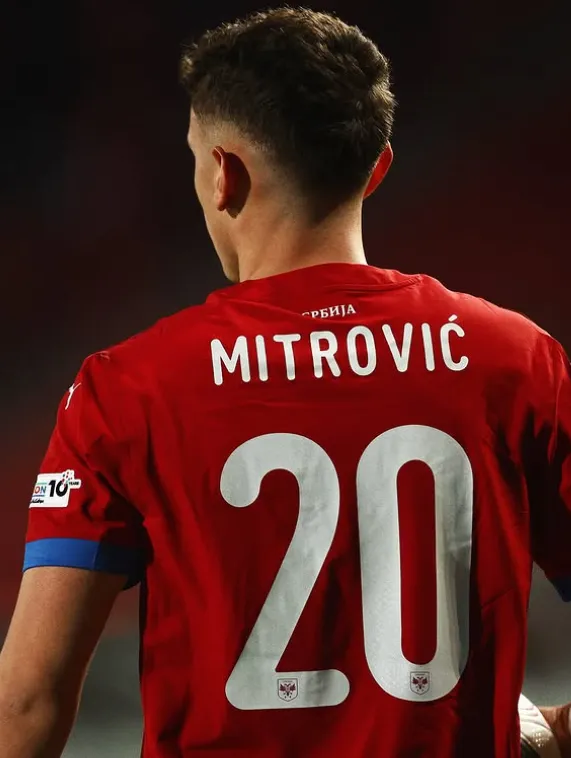 ⚡¿El Dépor prepara el golpe con Stefan Mitrovic? El ‘killer’ serbio que podría aterrizar en Riazor 🔵⚪