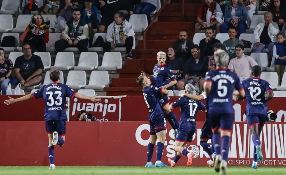 El Deportivo se exhibe en Albacete y recupera la confianza