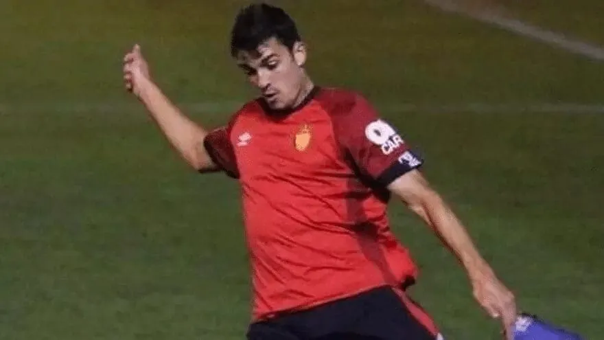 El "Compos" refuerza su lateral izquierdo con la llegada de Jesús Ocaña