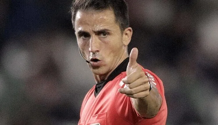 Árbitro casero, polémico y tarjetero para el Racing de Ferrol en Cartagena