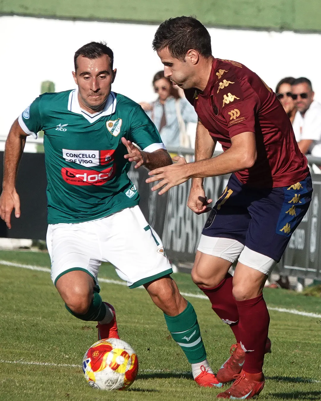 💥 ¡Batacazo en O Vao! El Coruxo fulmina al Pontevedra con un 3-0 demoledor
