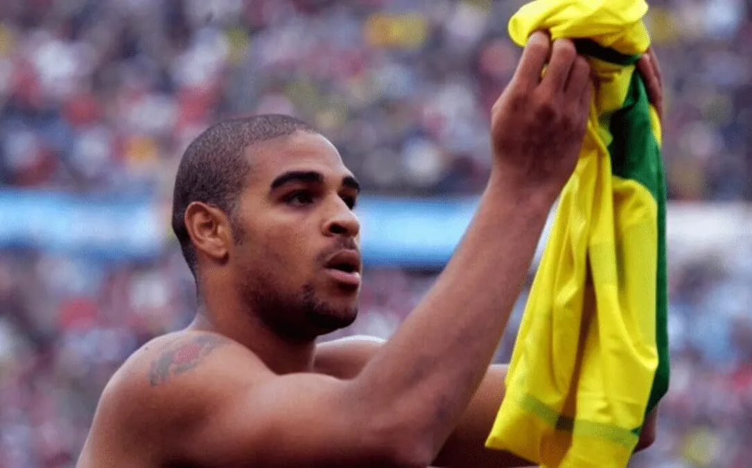 Adriano "Emperador" se confiesa: el exjugador brasileño reveló su lucha diaria con el alcoholismo y sus orígenes en las favelas.