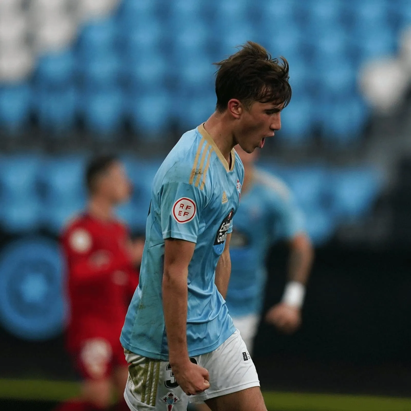 Javi Rodríguez desvela la fórmula de Giráldez para mantener en vilo al Celta: "No sabemos el once hasta la charla del hotel"