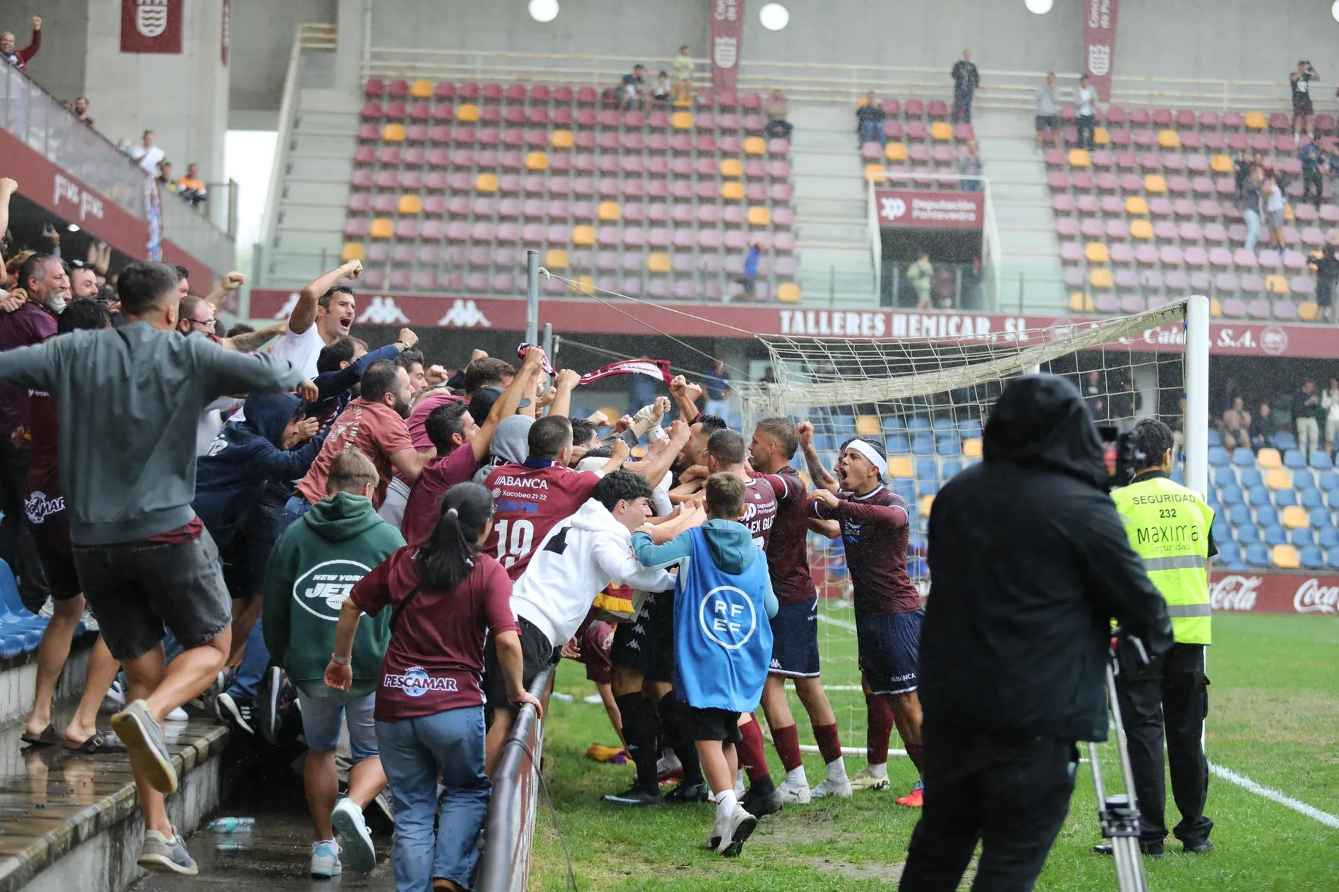 ⚽ Derbi caliente en Galicia: el Pontevedra moviliza a su afición para teñir O Couto de granate