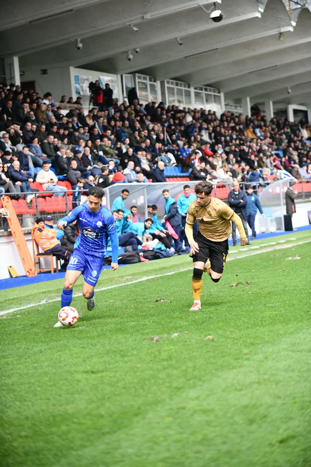El Ourense CF tumba a la Real Sociedad B con un cabezazo de Zalaya y se acerca a la permanencia (1-0)