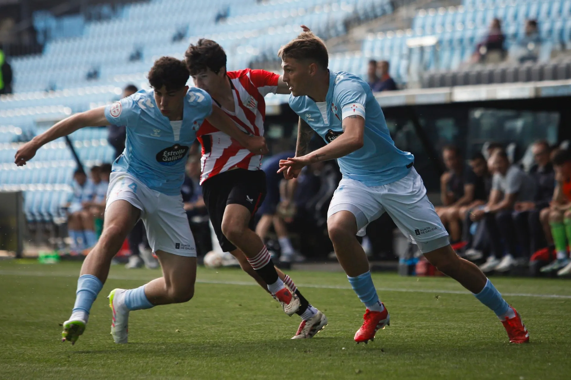 El Celta Fortuna se despide de Balaídos con una remontada