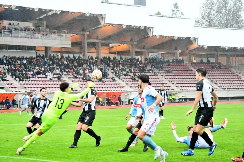 El “Compos” vuelve a las andadas y cae ante el Escobedo