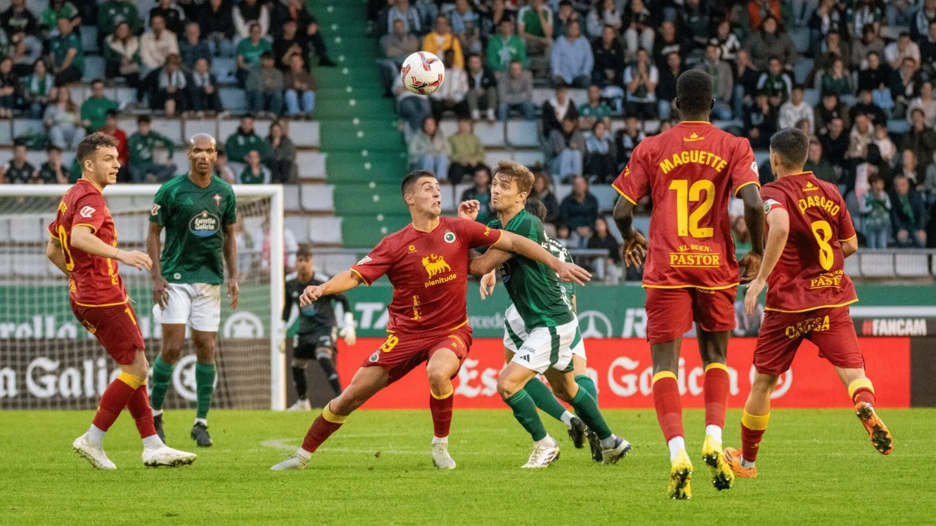 El Racing de Ferrol se queda corto en su intento de remontada