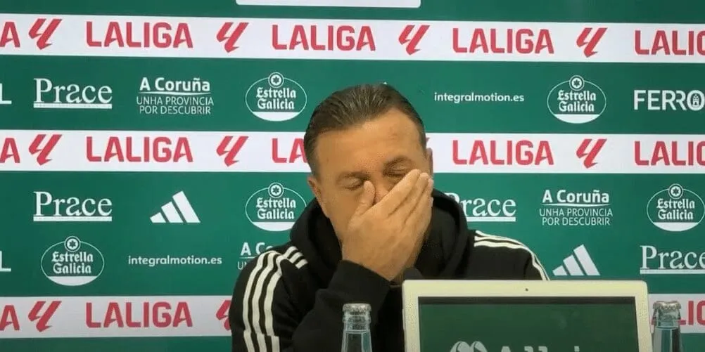 Cristóbal Parralo se juega su futuro ante el Levante en A Malata
