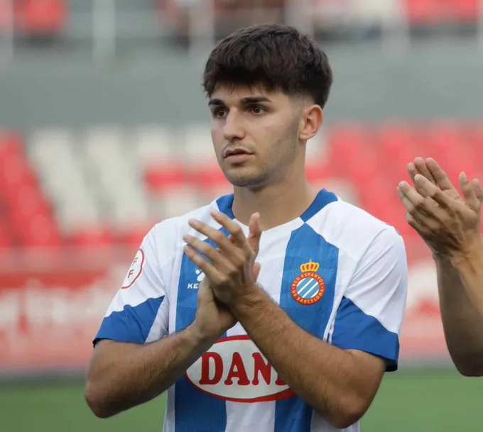 💥 El Deportivo de La Coruña se fija en Javi Hernández: el mediocentro del Espanyol podría cambiar de aires en invierno