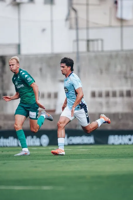 El Celta Fortuna supera al Arenteiro en un derbi igualado en Barreiro (2-1)
