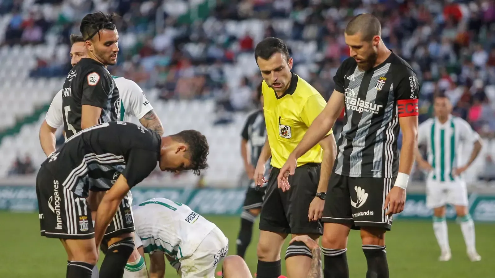 ⚔️ Tensión máxima en Balaídos: Fernando Román dirigirá el derbi gallego entre el Celta Fortuna y el Racing de Ferrol 🔥