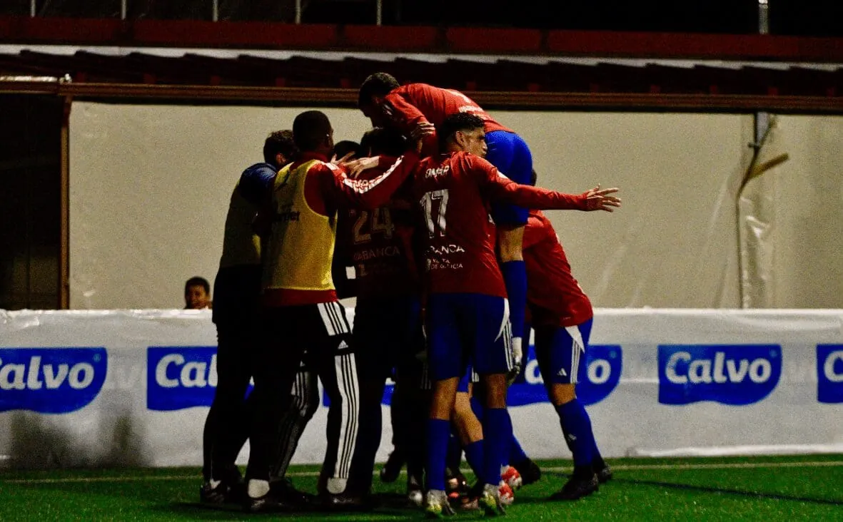 "El Bergantiños CF se impone al Fabril en As Eiroas: dos córners, dos goles, tres puntos"(VIDEO)