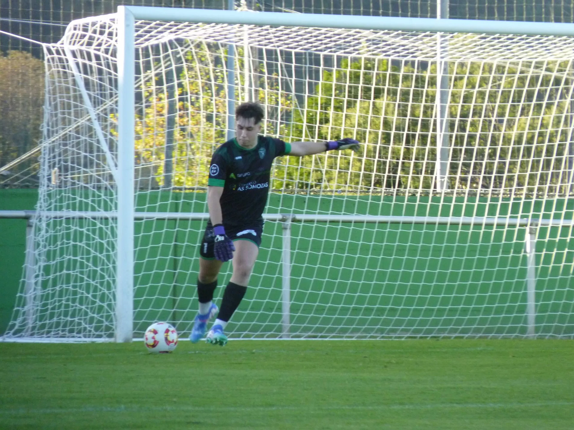 El Polvorín remonta al Somozas en un loco final (1-2)