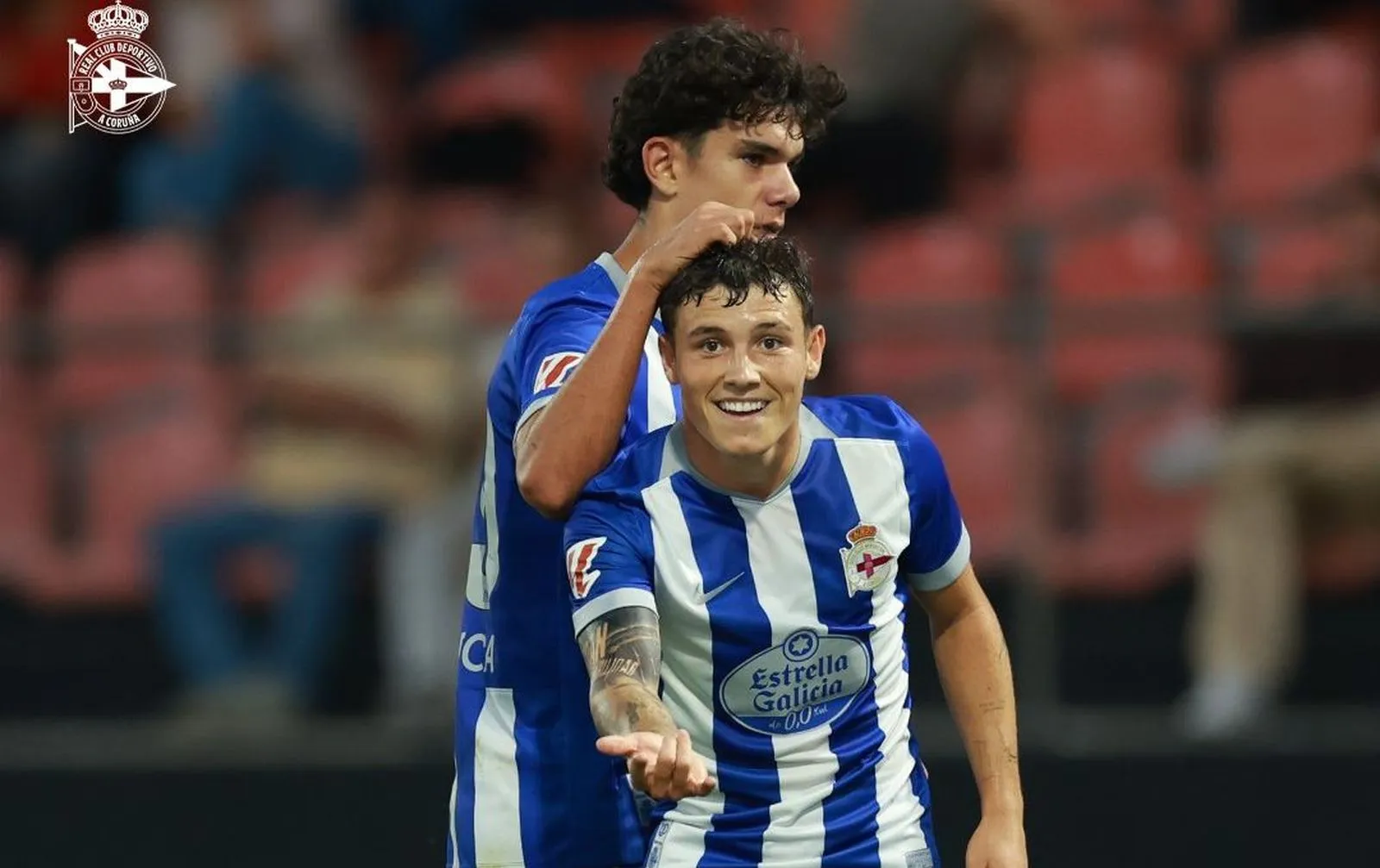 Kevin Sánchez se reivindica con un doblete en el empate del Deportivo ante el Penafiel (2-2)