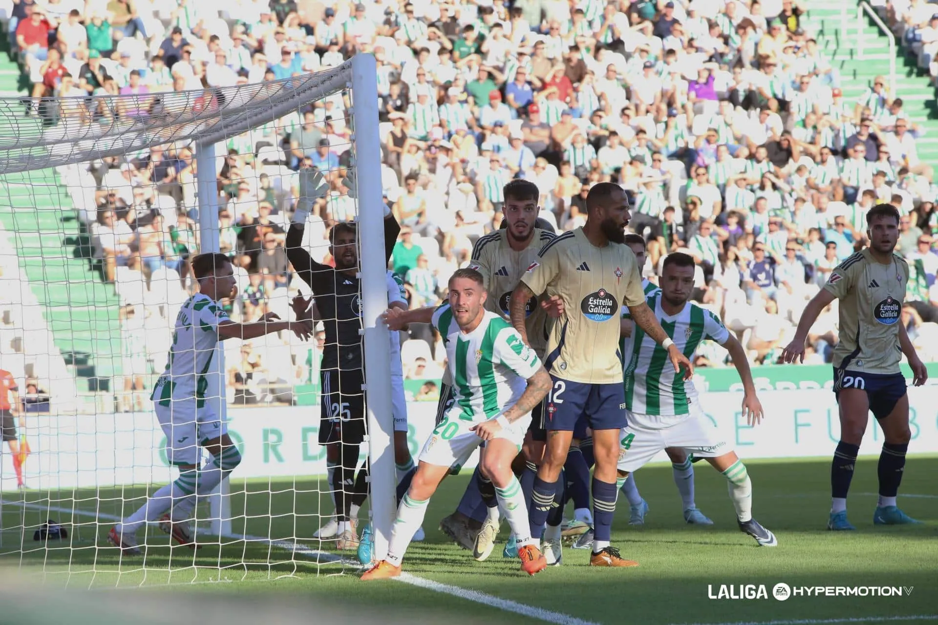 El Racing cae de nuevo en Córdoba: El sueño del empate duró poco