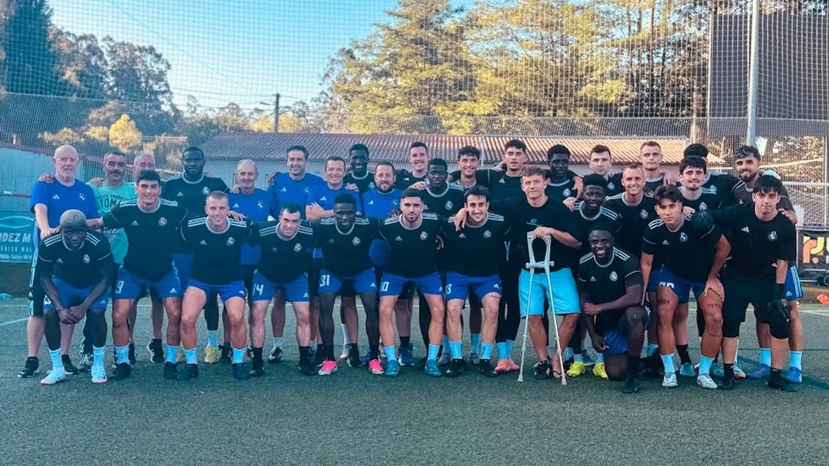 Llanera avisa al Arosa: dos fichajes y siete puntos de nueve antes del duelo en A Lomba