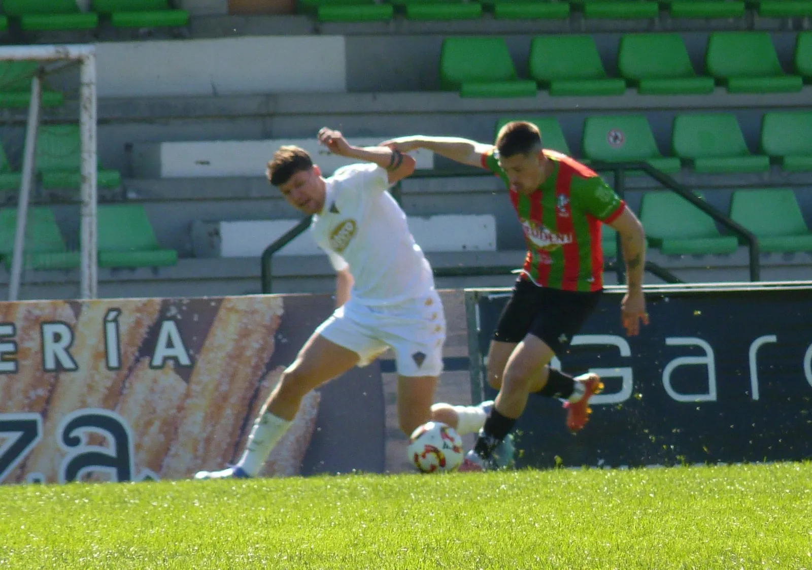 Todo listo para el derbi lucense: Rácing Vilalbés y Sarriana abrirán el play off de ascenso a Segunda RFEF