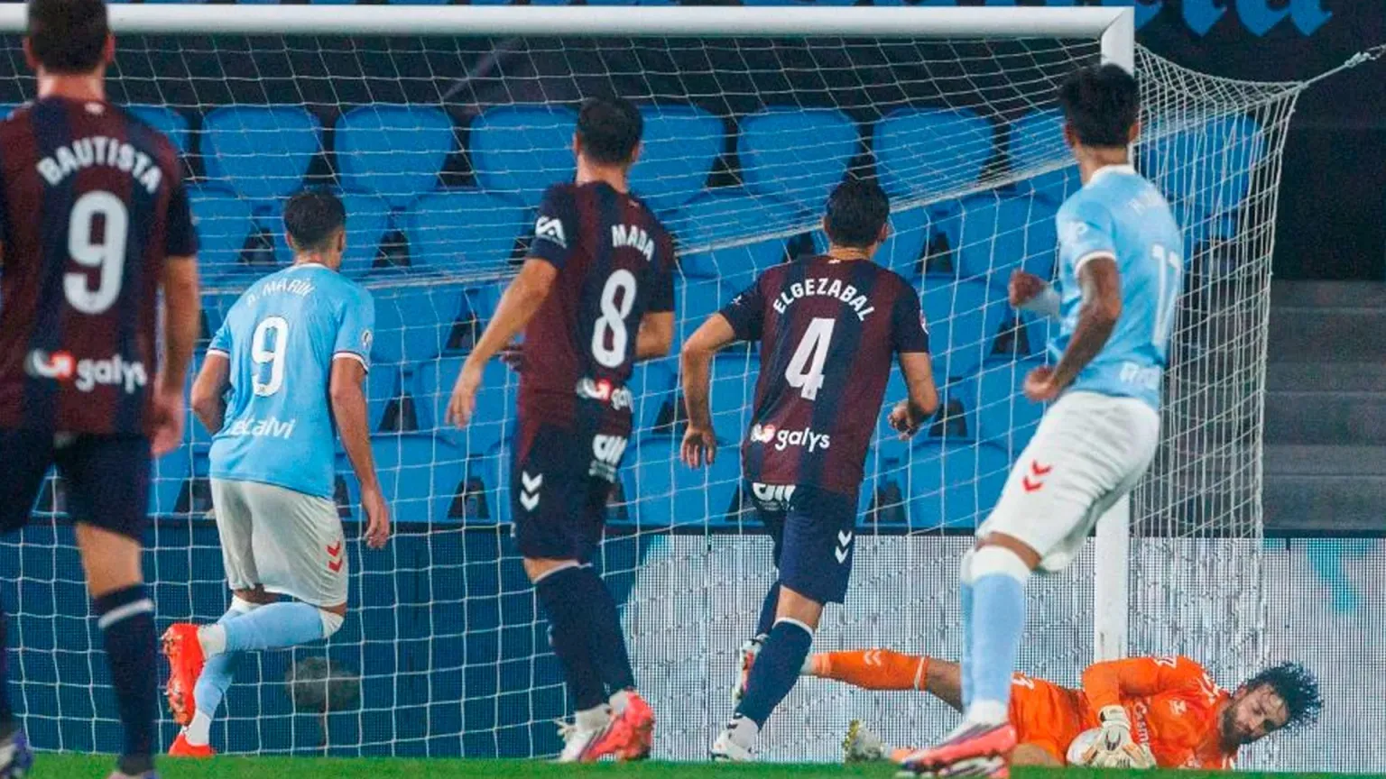 Golpe de realidad para el Celta Fortuna ante un Eibar muy superior