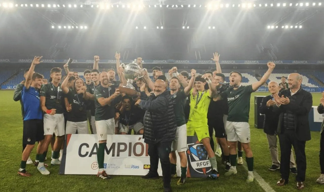 "El San Tirso conquista la gloria en una final inolvidable ante el Victoria"