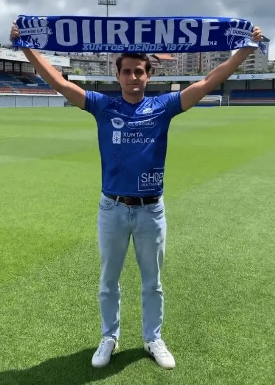 Pato y Carbonell refuerzan al Ourense CF bajo palos y en la ofensiva