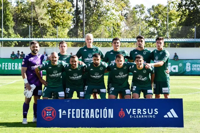 💥 El Arenteiro viaja a Avilés con hambre de gloria: desafío de alto voltaje en el Suárez Puerta 💚⚽