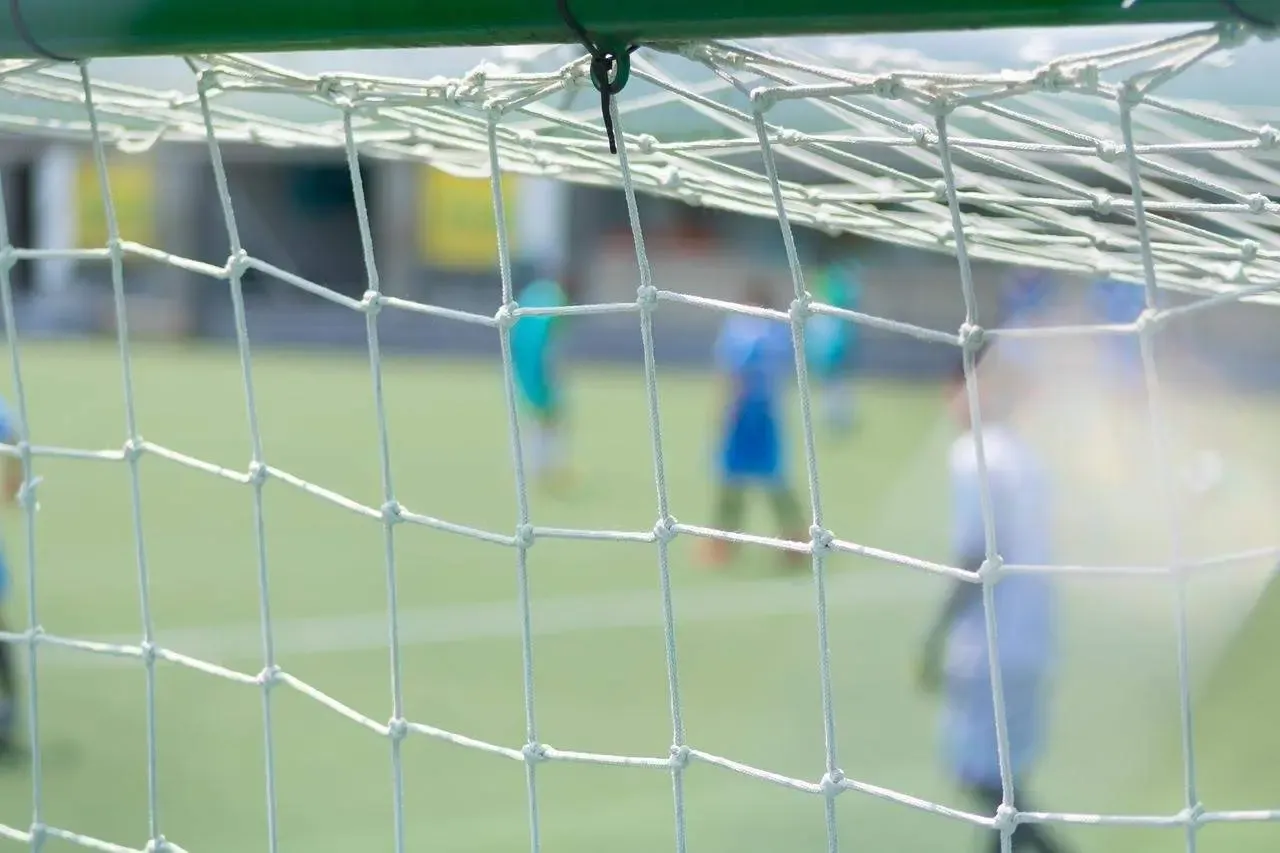 🟥 Escándalo en el fútbol base andaluz: ¡una pelea termina con un dedo amputado!