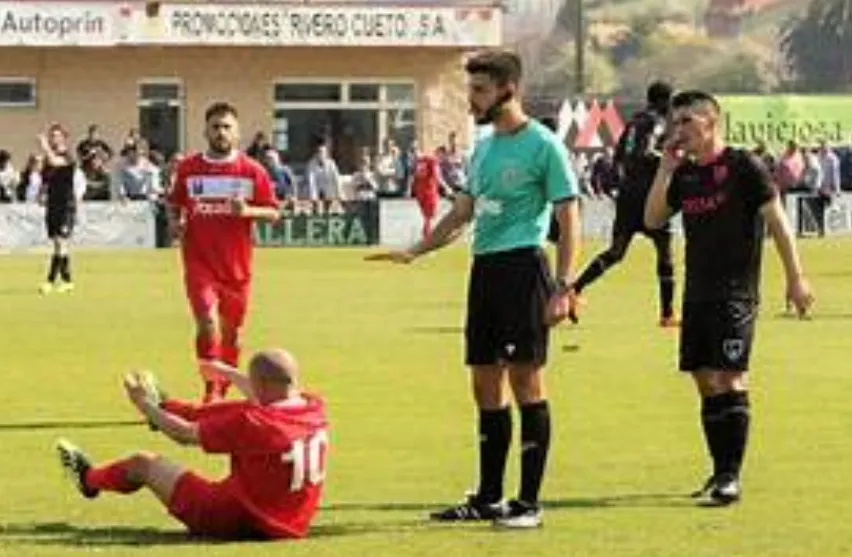 Conoce aquí a los árbitros para los equipos gallegos de 1ª RFEF en la Jornada 26