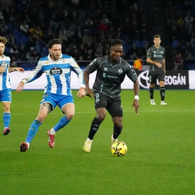 🔥 Riazor enmudeció: el Dépor se desploma ante un Castellón letal (1-3) ⚫⚪🔥