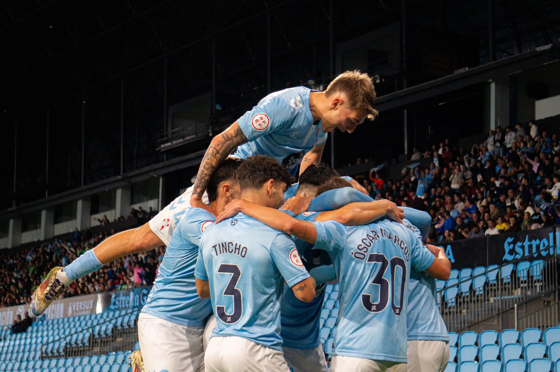 Balaídos sigue invicto: De la Iglesia impulsa al Celta Fortuna en un derbi de infarto