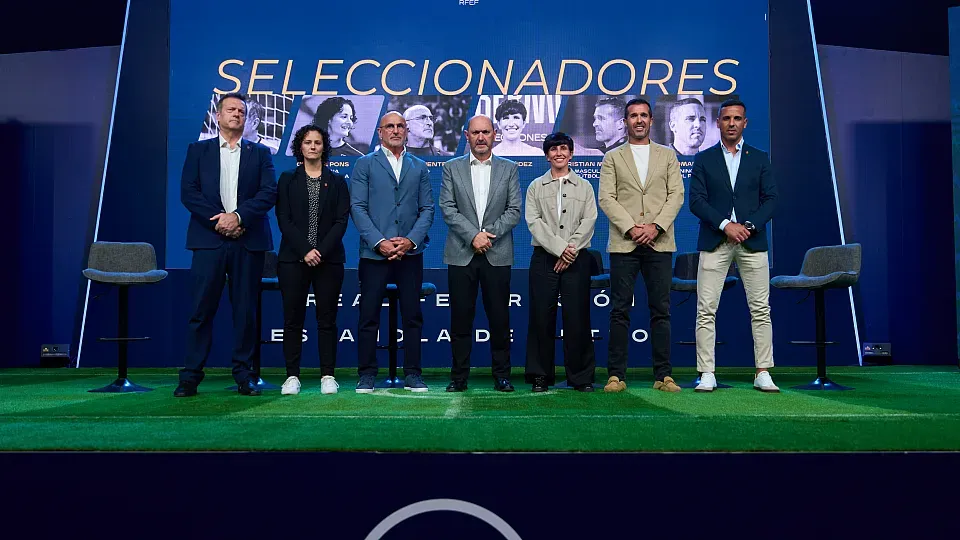 🚨 Revolución en el fútbol español: la RFEF lanza La Academia para transformar la formación de entrenadores (VIDEO)