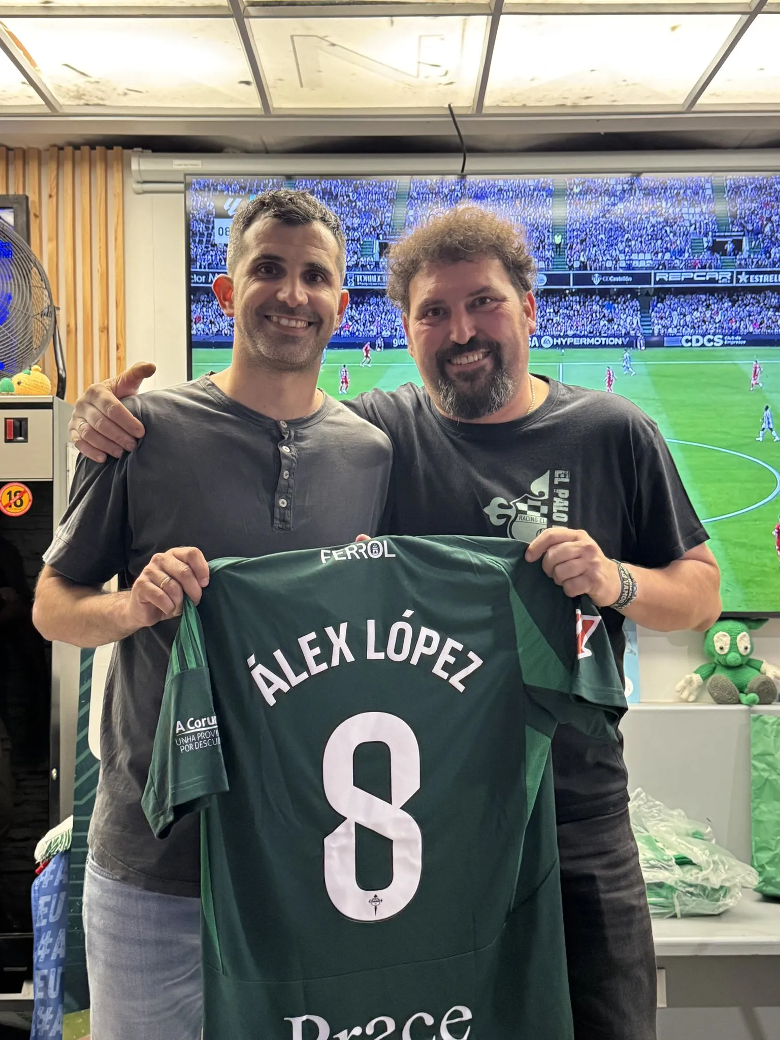 Álex López, símbolo de resistencia en Ferrol: «No tengáis dudas, el Racing volverá» 💚