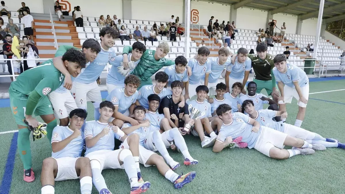 El Celta recupera el trono en Santiago