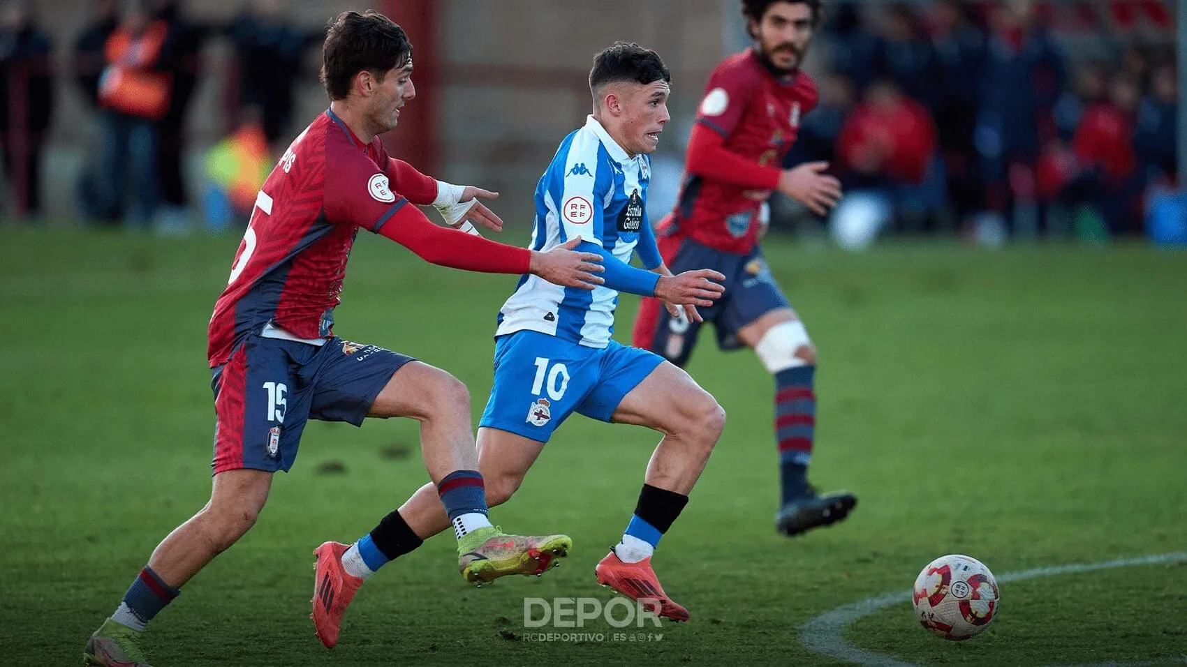 Un polémico gol deja al Fabril sin premio en Ávila (1-0)