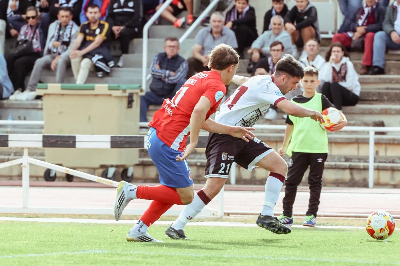 ⚽️ Golpe cruel en el 96’: la UD Ourense sigue sin saborear el triunfo (1-0)