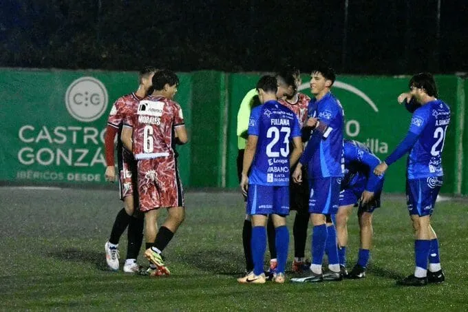 El Ourense CF saca en Guijuelo el boleto para la próxima ronda de la Copa del Rey