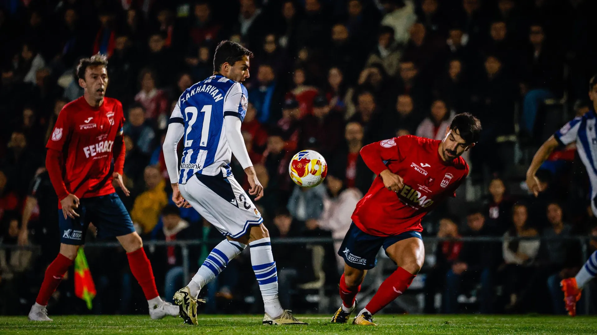 🏆 La Real Sociedad apaga el sueño de Negreira: 0-3 y fiesta de fútbol en A Coruña 🌧️💙