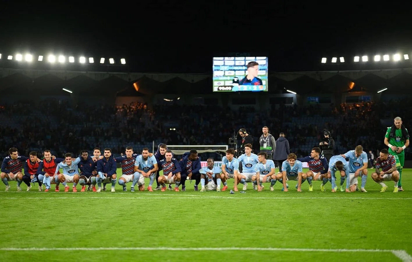 El Celta tira de garra y orgullo para sumar un punto de oro ante el Barça