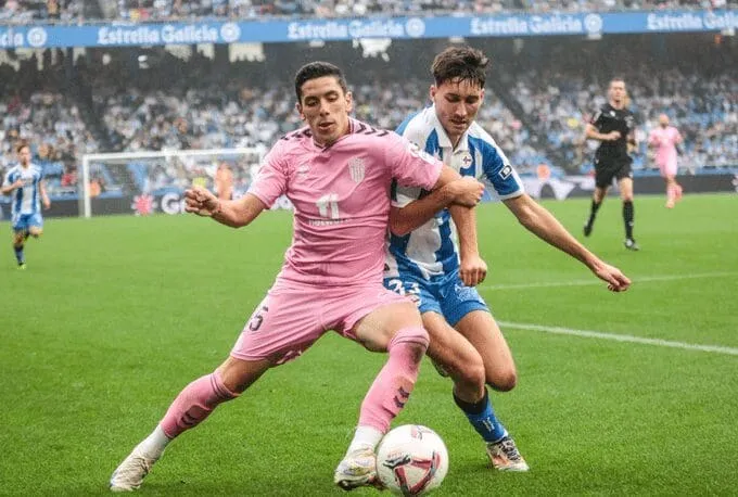 El Deportivo se estrella contra Mackay  (VIDEO)