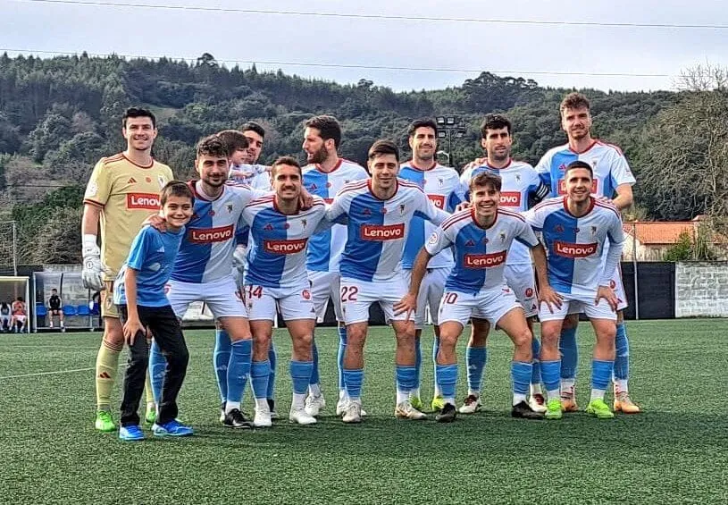 El Compostela se tiene que conformar con sumar un punto frente al Escobedo
