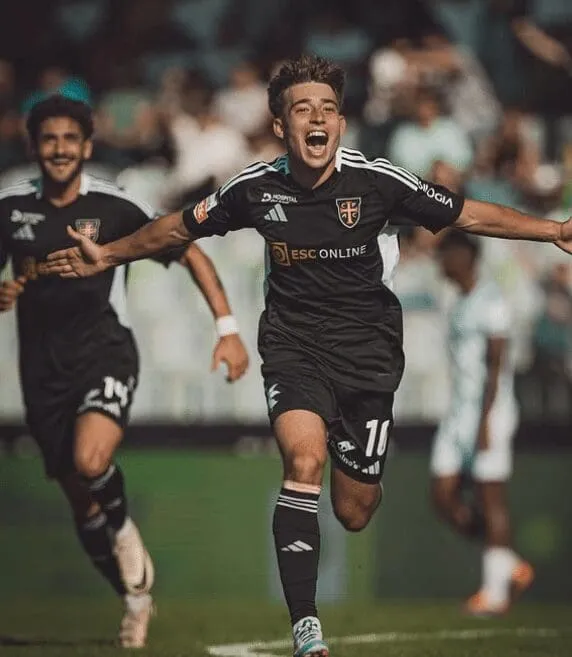 OFICIAL: El media punta Raúl Blanco se une al Racing Club Ferrol para reforzar el ataque