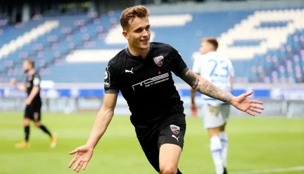 Dennis Dargahi, el exdelantero del Celta B que aparece como alternativa ofensiva de Irán