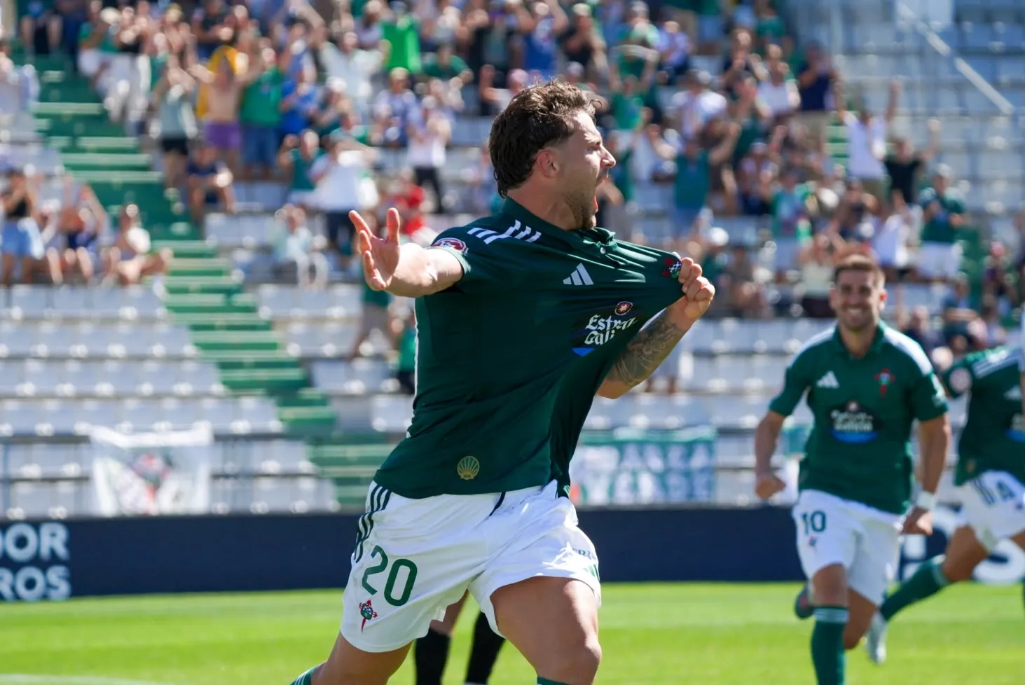 El Racing se desata en A Malata y acaba pidiendo la hora ante el Real Unión (3-2)