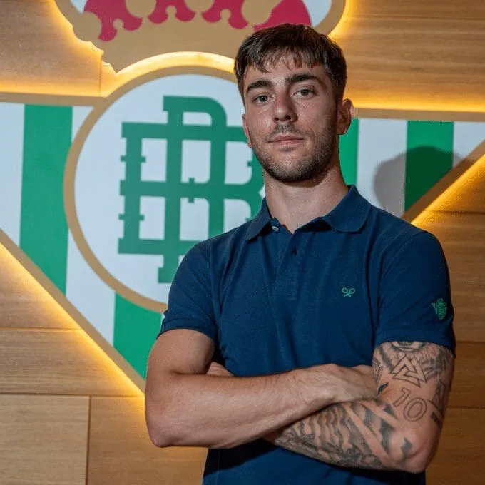 🚨 Oficial: Iker Losada ya es del Levante tras cerrar su cesión con el Betis ✍️🔥