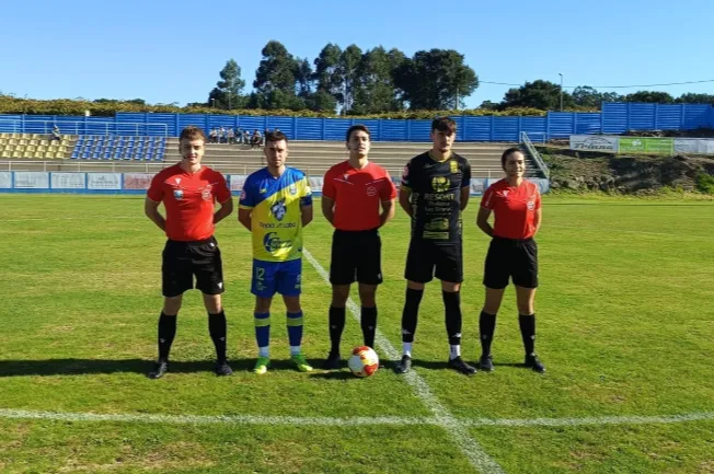 💛 El Cambados firma su primera victoria en el regreso a 3ª RFEF 💥